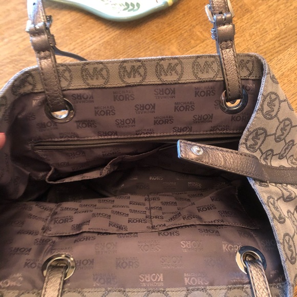 Purse - Picture 4 of 5